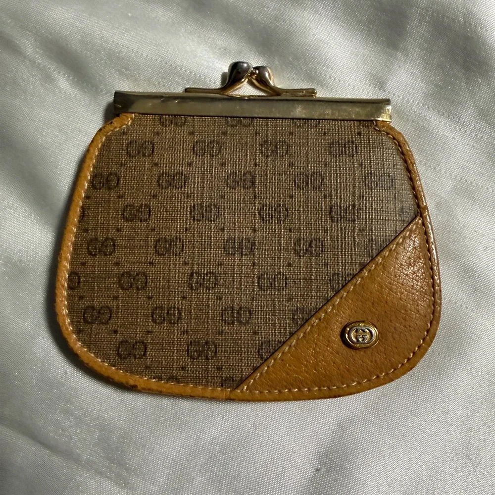 Gucci Brown/Tan GG Monogram Kiss-Lock Coin Purse - Picture 1 of 6